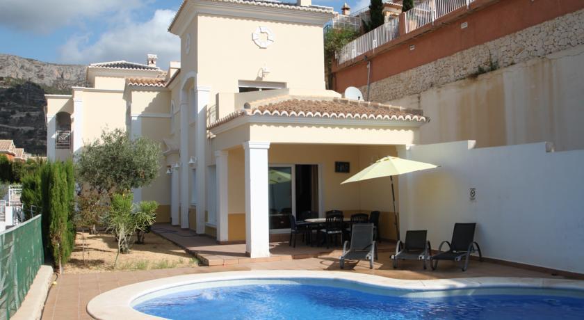 Canuta Mar 14- Two Story Holiday Home Villa In 卡尔佩 客房 照片
